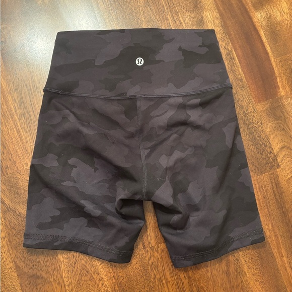 lululemon athletica Pants - Lululemon Wunder Train High Rise Short 8"